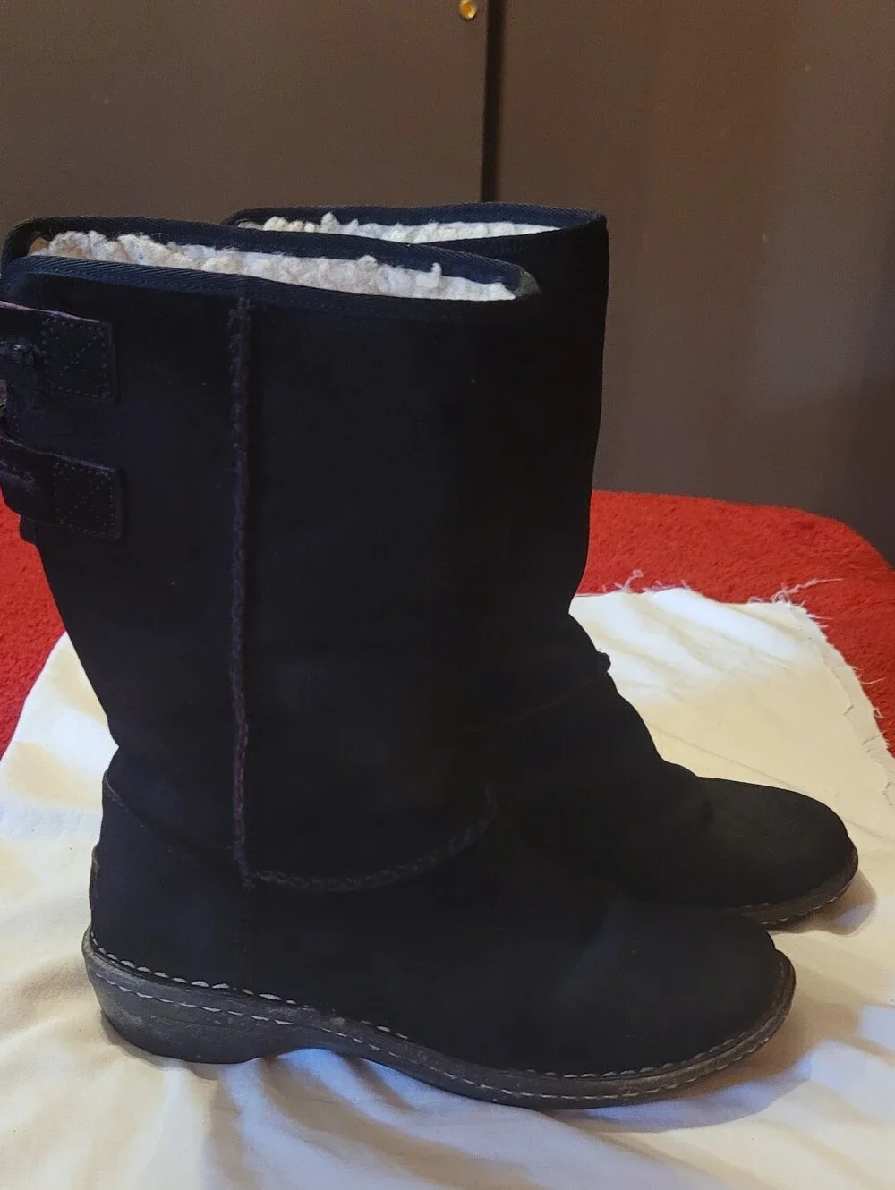 UGG black suede boots with fur lining, Size US 8 - Picture 2 of 8